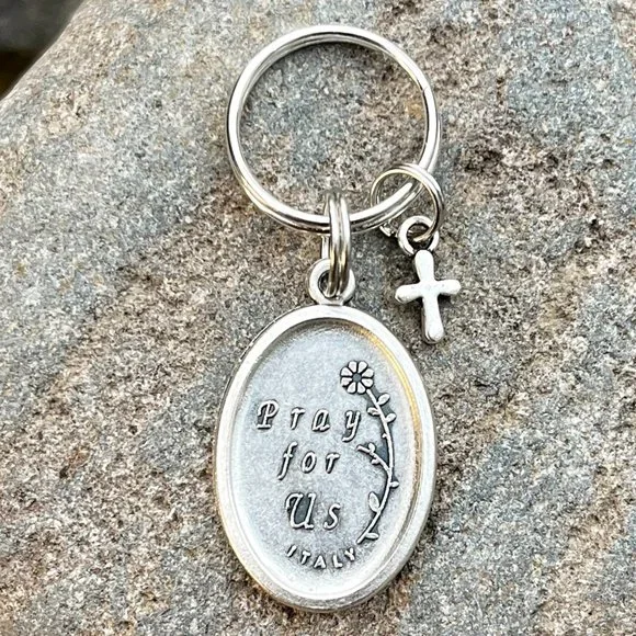 St. Francis Pet Collar Medal - Picture 3 of 4